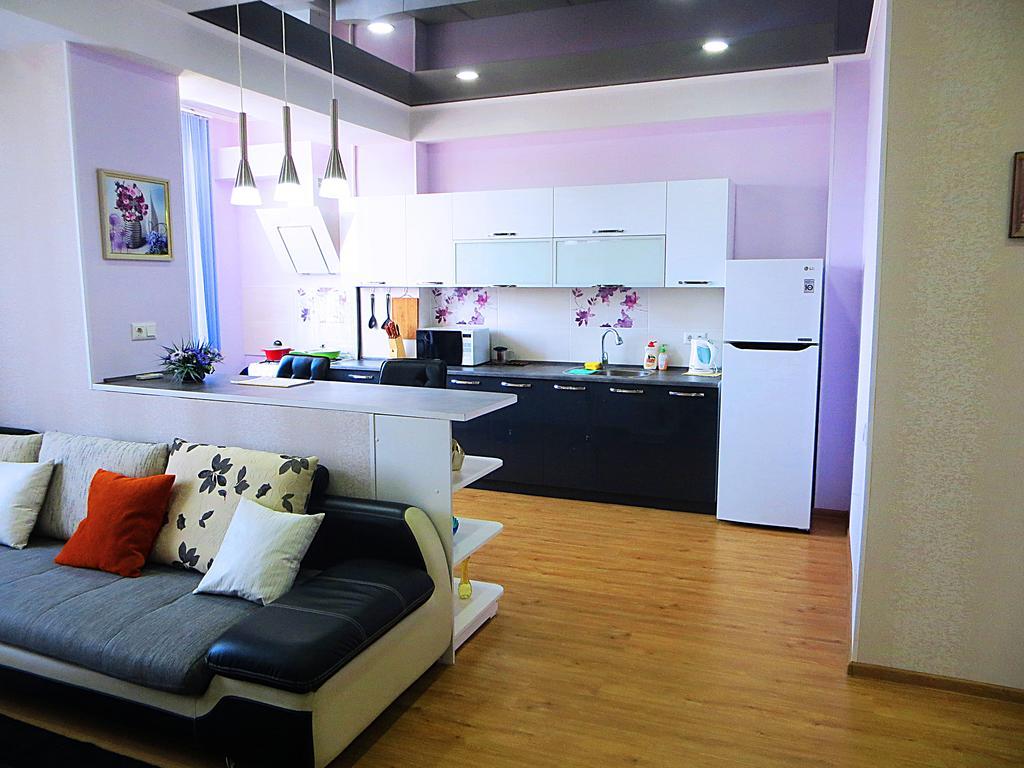 Bishkek Flatlux Apartments Екстериор снимка